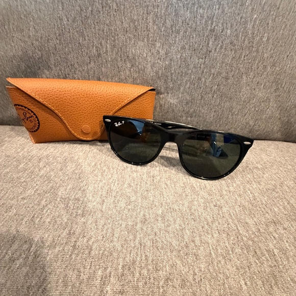 Ray Ban Polarized Wayfarer II - Picture 1 of 1